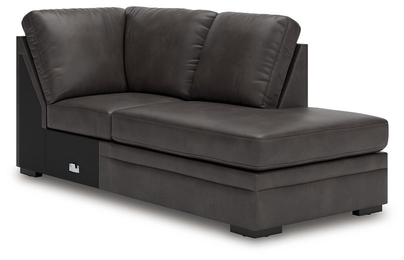 Lofton-Pike Sectional with Chaise