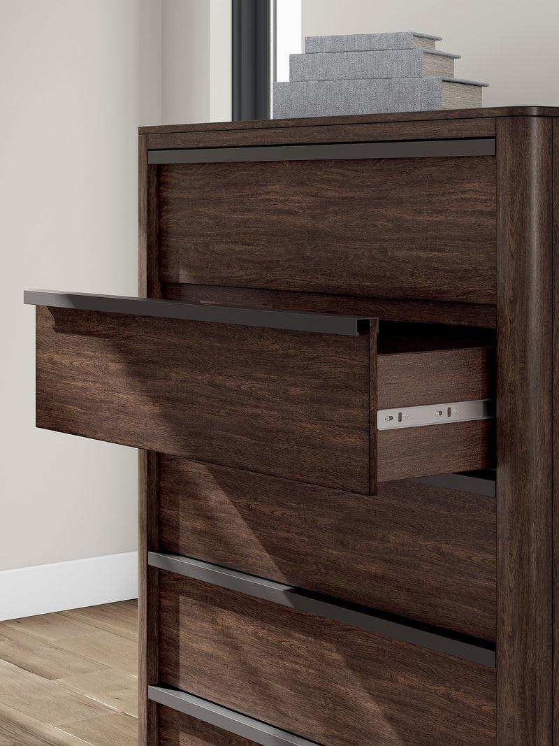 Dilenno Chest of Drawers